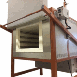 Piec do hartowania - drzwi otwierane do góry