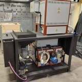 Stanowisko hartownicze wraz z wannami, polem odkładczym i piecami do hartowania i odpuszczania