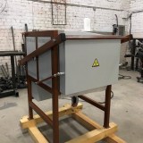 Piec hartowniczy mały - przytwierdzony do platformy drewnianej